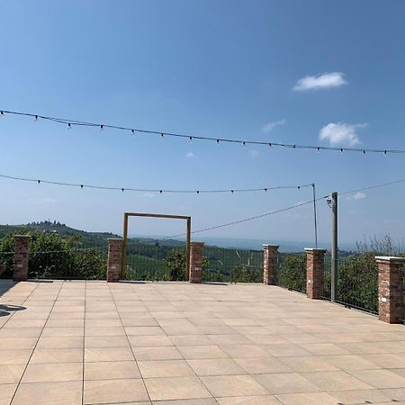 Agriturismo Cascina Anri Mango Zewnętrze zdjęcie
