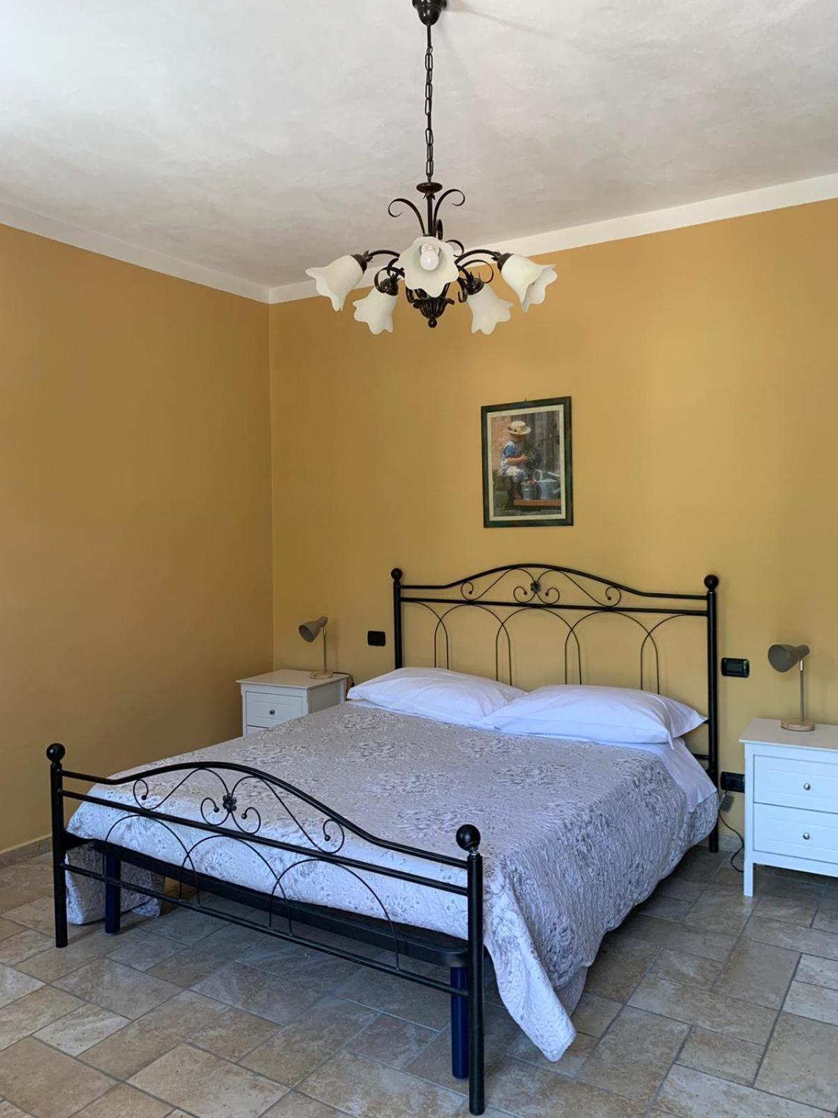 Agriturismo Cascina Anri Mango Zewnętrze zdjęcie