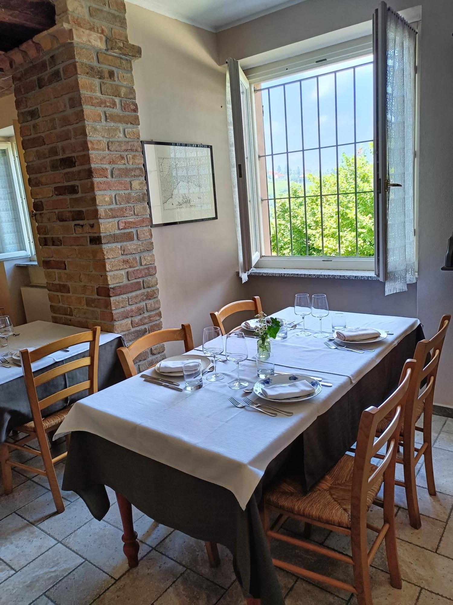 Agriturismo Cascina Anri Mango Zewnętrze zdjęcie