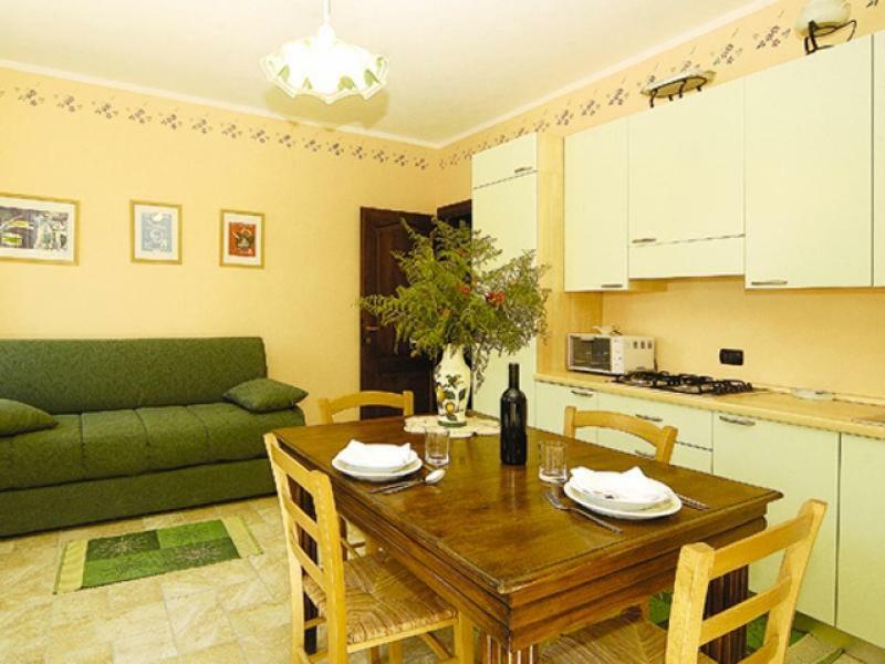 Agriturismo Cascina Anri Mango Zewnętrze zdjęcie