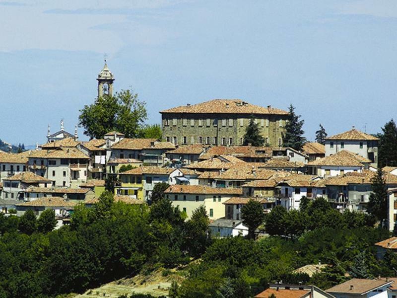 Agriturismo Cascina Anri Mango Zewnętrze zdjęcie